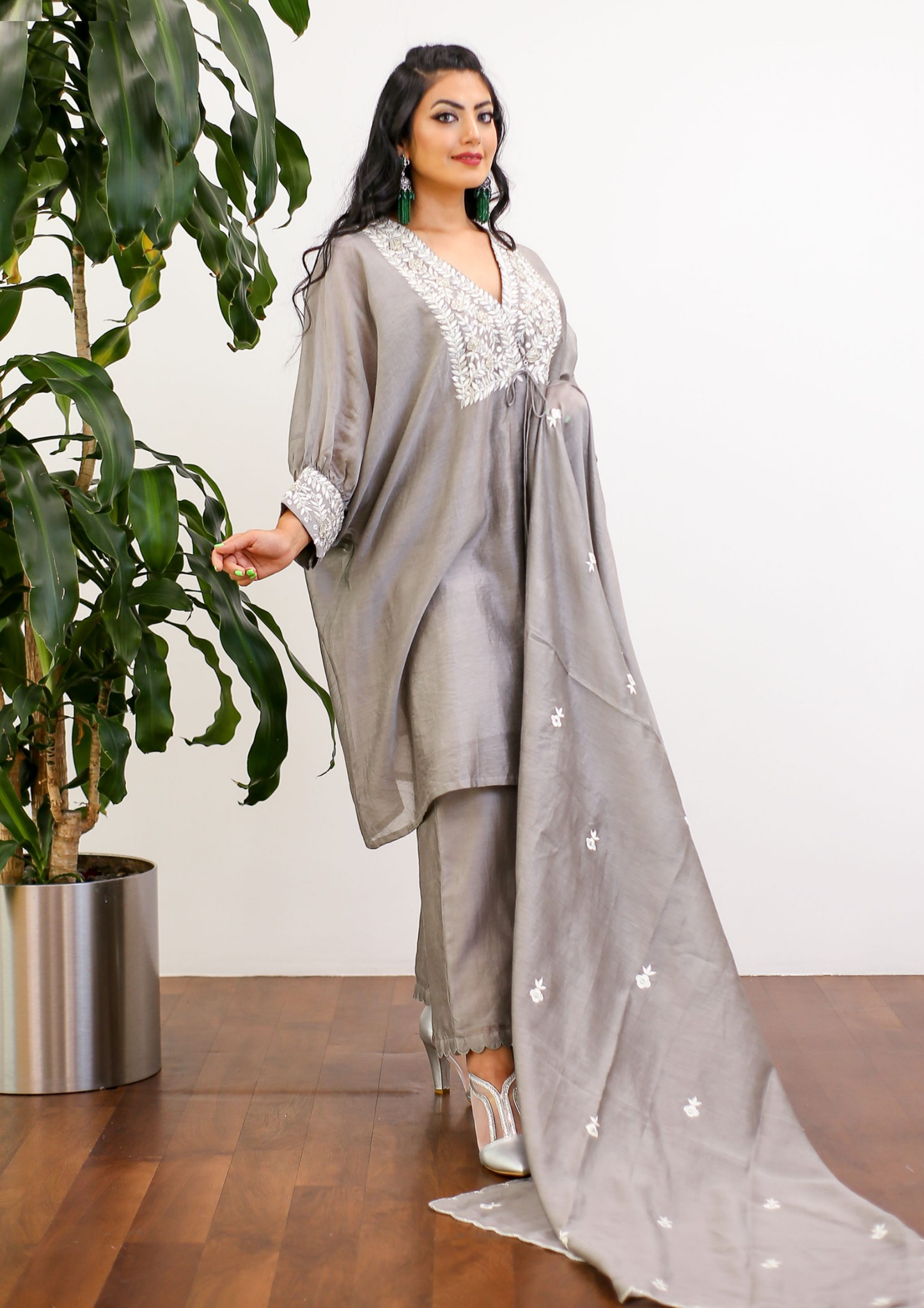Sorbet Isha Grey Kaftan Kurta Set.