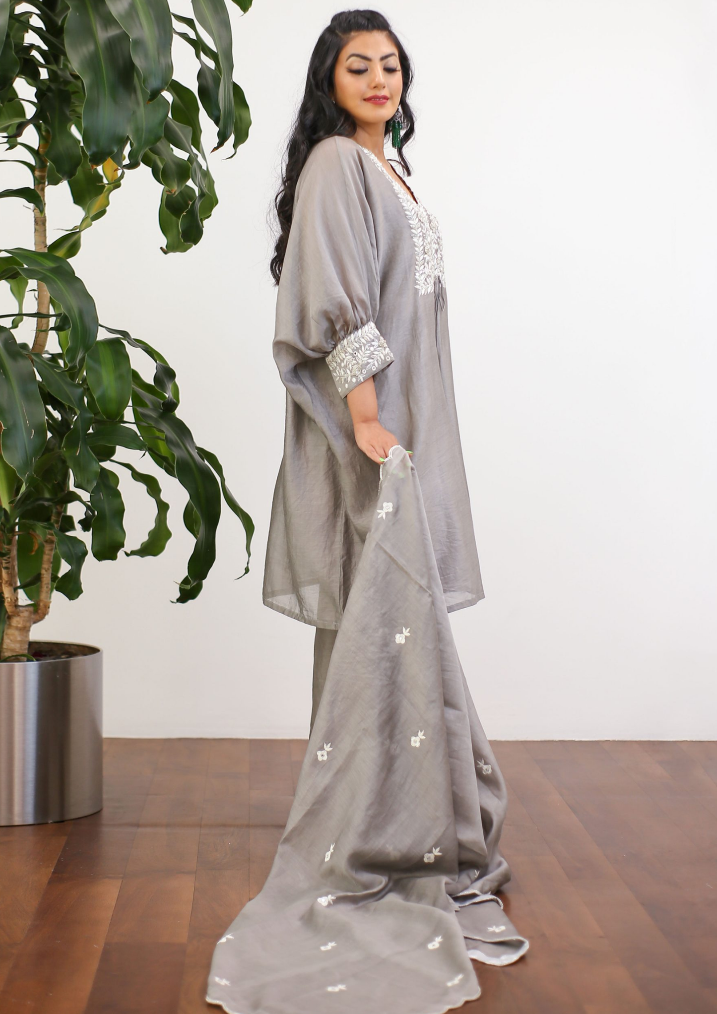 Sorbet Isha Grey Kaftan Kurta Set.
