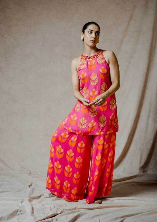 Noor Pink Lotus Print Kurta and Pant Set.